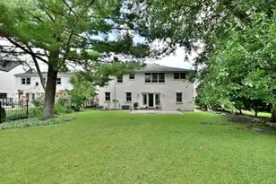 446 S Stratford Ave, Elmhurst, IL 60126 - Photo 3