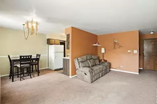 18205 Hart Dr, Homewood, IL 60430 - Photo 7