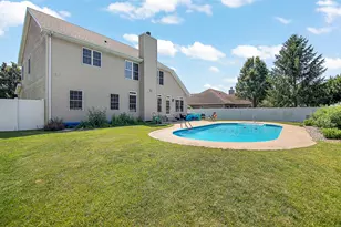 549 Beach Ave, Bourbonnais, IL 60914 - Photo 3