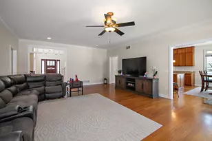 549 Beach Ave, Bourbonnais, IL 60914 - Photo 7