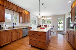 549 Beach Ave, Bourbonnais, IL 60914 - Photo 11