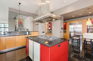 333 W Hubbard St, Chicago, IL 60654 - Photo 17