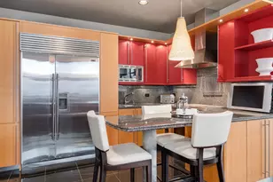 333 W Hubbard St, Chicago, IL 60654 - Photo 13