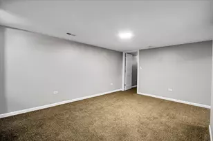 22255 Merrill Ave, Sauk Village, IL 60411 - Photo 17