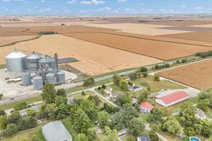 208 E 1790 North Rd, Gilman, IL 60938 - Photo 39