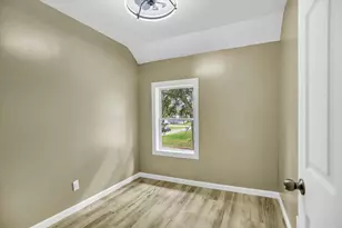 208 E 1790 North Rd, Gilman, IL 60938 - Photo 23