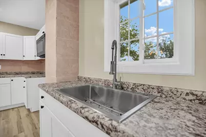 208 E 1790 North Road, Gilman, IL 60938 - Photo 11