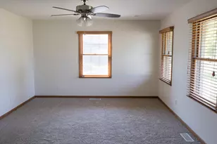 2790 Stone Ridge Dr, Kankakee, IL 60901 - Photo 3