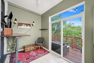 716 W Barry Ave, Chicago, IL 60657 - Photo 21