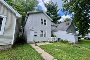 2502 Pine Ave, Mattoon, IL 61938 - Photo 3