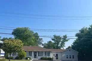 7836 W 103 St, Palos Hills, IL 60465 - Photo 1