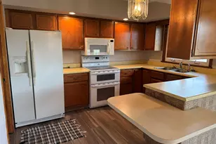 227 S 6th St, Hennepin, IL 61327 - Photo 11