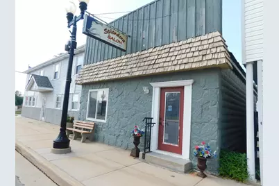 525 W Main Street, Kirkland, IL 60146 - Photo 1