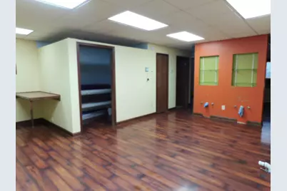525 W Main Street, Kirkland, IL 60146 - Photo 5