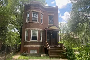 129 E Kensington Ave, Chicago, IL 60628 - Photo 1