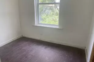 129 E Kensington Ave, Chicago, IL 60628 - Photo 13