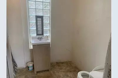 129 E Kensington Avenue, Chicago, IL 60628 - Photo 17