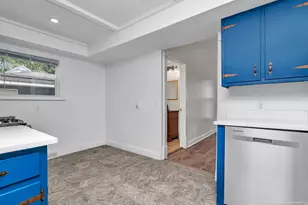 1057 W Park Front St, Joliet, IL 60436 - Photo 15