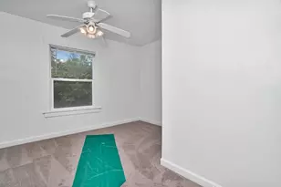 1057 W Park Front St, Joliet, IL 60436 - Photo 17