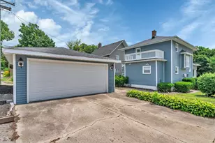 1057 W Park Front St, Joliet, IL 60436 - Photo 27