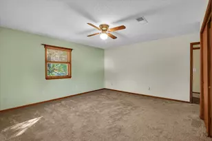 605 Craig Dr, Mahomet, IL 61853 - Photo 35