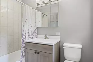 2016 Grove Ln, Cary, IL 60013 - Photo 9