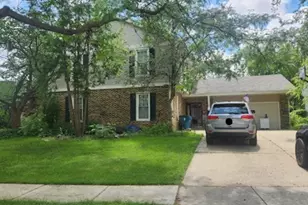 321 Carmelhead Ln, Schaumburg, IL 60193 - Photo 1