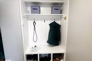 321 Carmelhead Ln, Schaumburg, IL 60193 - Photo 3