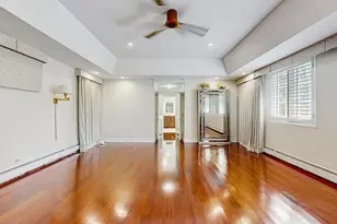 570 Hathaway Cir, Lake Forest, IL 60045 - Photo 15