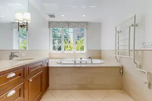 570 Hathaway Cir, Lake Forest, IL 60045 - Photo 19