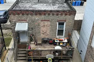 2620 W Evergreen Ave, Chicago, IL 60622 - Photo 21