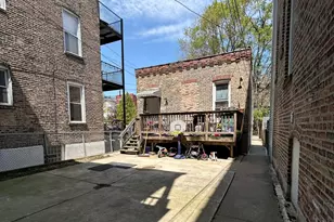 2620 W Evergreen Ave, Chicago, IL 60622 - Photo 17