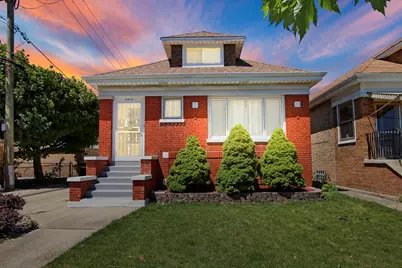 4414 N Monitor Avenue, Chicago, IL 60630 - Photo 1