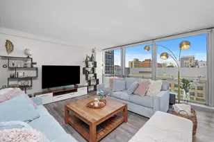 330 W Diversey Pkwy, Chicago, IL 60657 - Photo 3