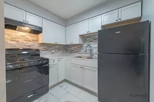 669 Chappel Ave, Calumet City, IL 60409 - Photo 11