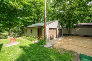 1162 S Bradley Ln, Oregon, IL 61061 - Photo 9