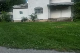 702 E Washington St, Hoopeston, IL 60942 - Photo 3