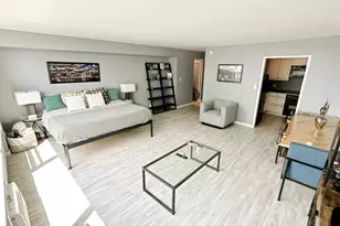 3600 N Lake Shore Dr, Chicago, IL 60613 - Photo 5