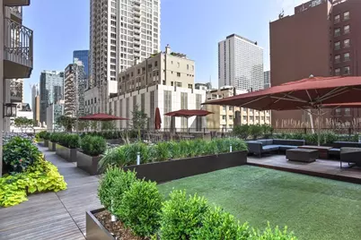 21 E Huron Street #1407, Chicago, IL 60611 - Photo 15