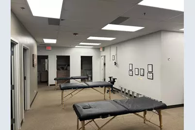 2260 W Higgins Road, Hoffman Estates, IL 60169 - Photo 5