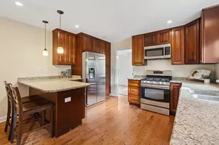 1108 N Main St, Wheaton, IL 60187 - Photo 3