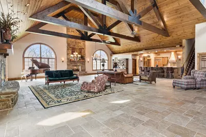 9 Squire Lane, Saint Charles, IL 60174 - Photo 5