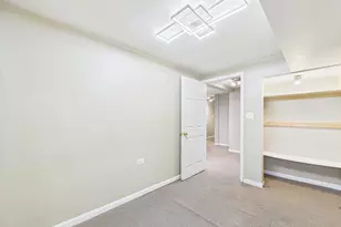 2933 W Wilcox St, Chicago, IL 60612 - Photo 13