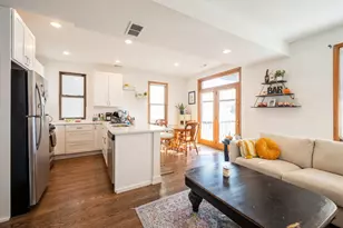 1753 W Cornelia Ave, Chicago, IL 60657 - Photo 5