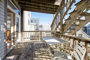 1753 W Cornelia Ave, Chicago, IL 60657 - Photo 13