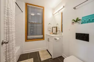 1753 W Cornelia Ave, Chicago, IL 60657 - Photo 11