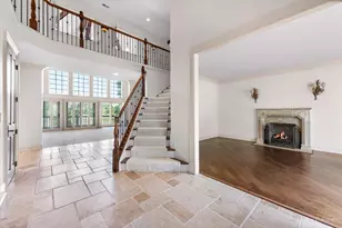 6918 Inverway Dr, Lakewood, IL 60014 - Photo 11