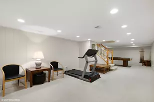 375 Sunset Dr, Northfield, IL 60093 - Photo 23