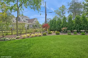 375 Sunset Dr, Northfield, IL 60093 - Photo 27