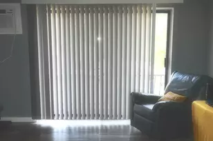 931 Arquilla Dr, Glenwood, IL 60425 - Photo 7